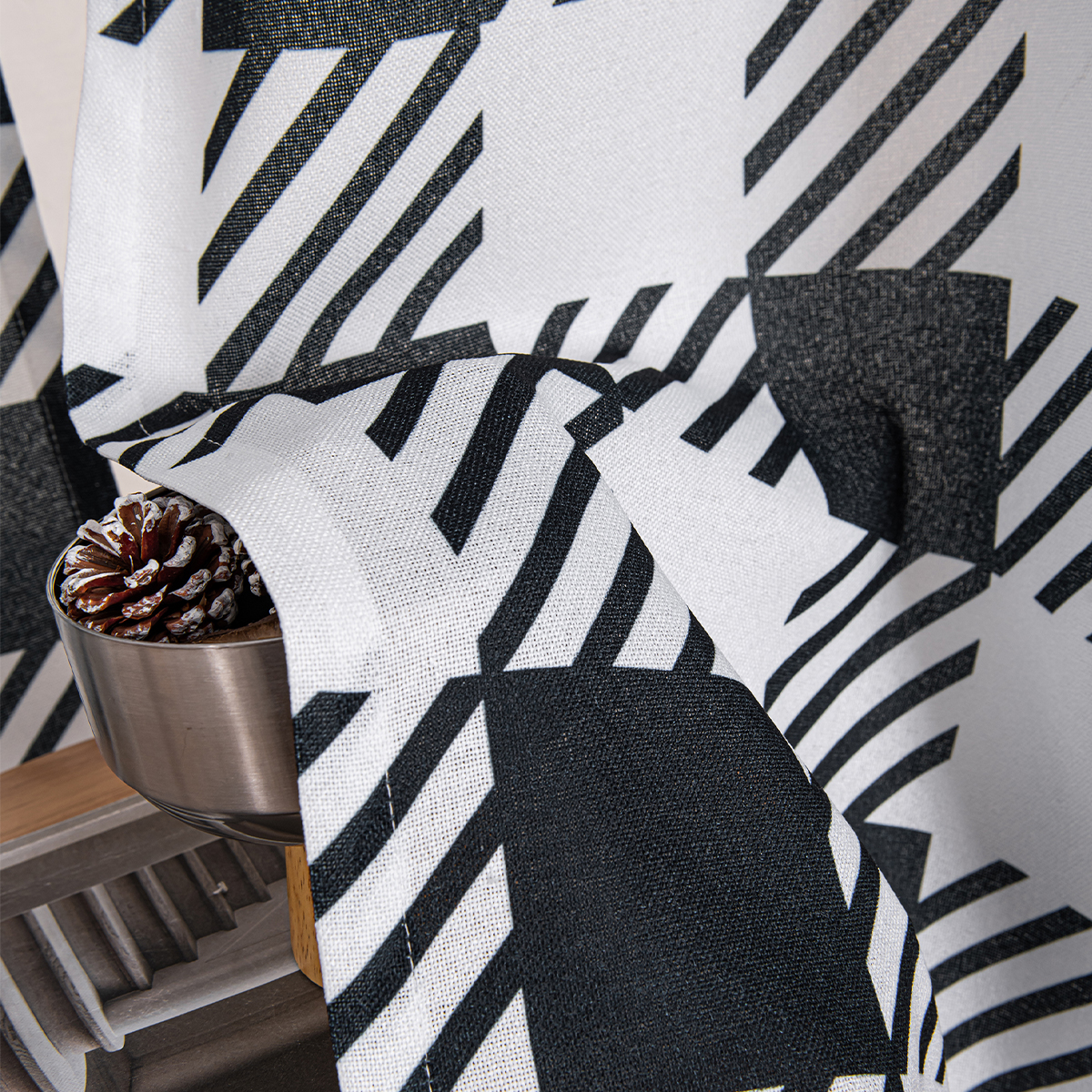 Black White Checkered 4