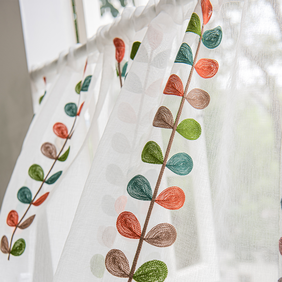 Four-color tree design sheer curtain 3